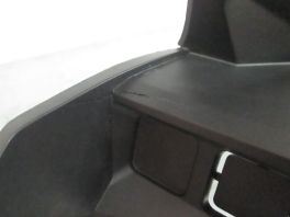 LEVA UNUTRASNJA PLASTIKA