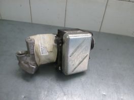 KLAPNA GASA SA USISNOM GRANOM